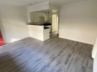 820 S Walnut Ave APT 820-D, Brea, CA 92821