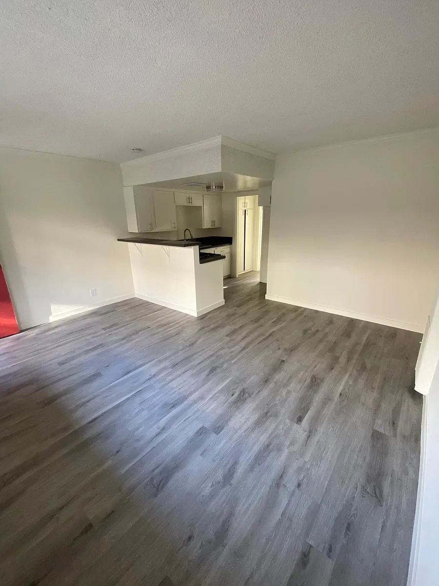 Building Photo - Walnut Brea Property