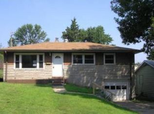 1137 Saint Charles Ave, Saint Charles, MO 63301