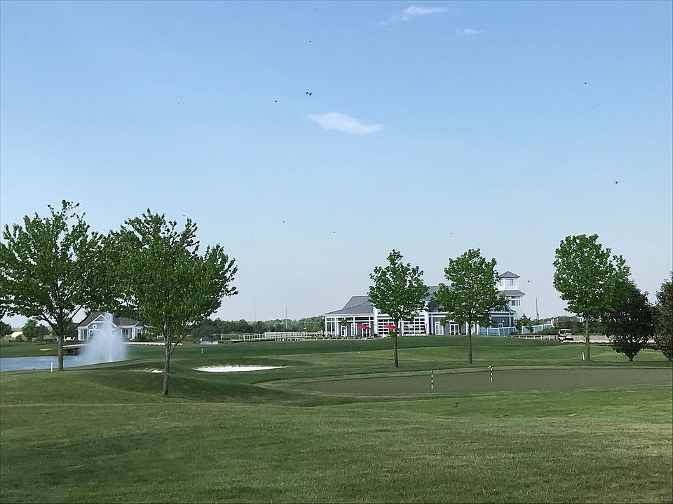 1st image of 4 Blue Heron Ct