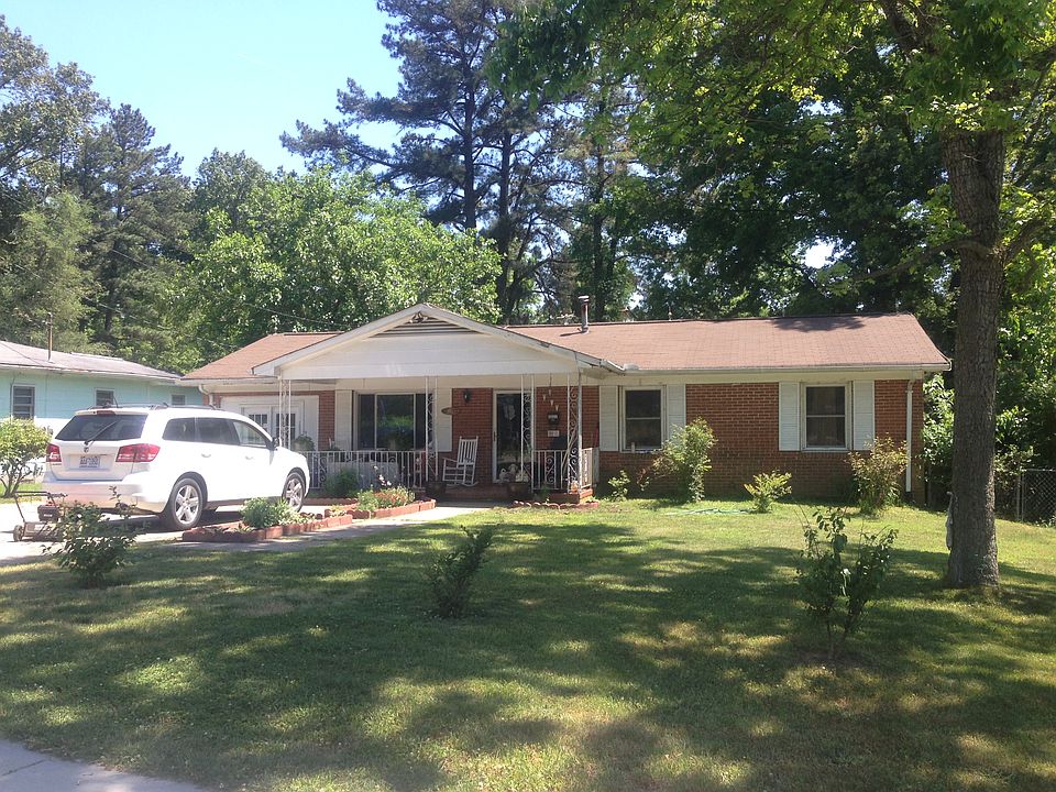 2nd image of 3237 Dearborn Dr