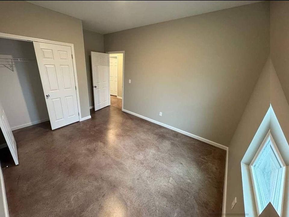2nd image of 142 Cane Creek Ln #206