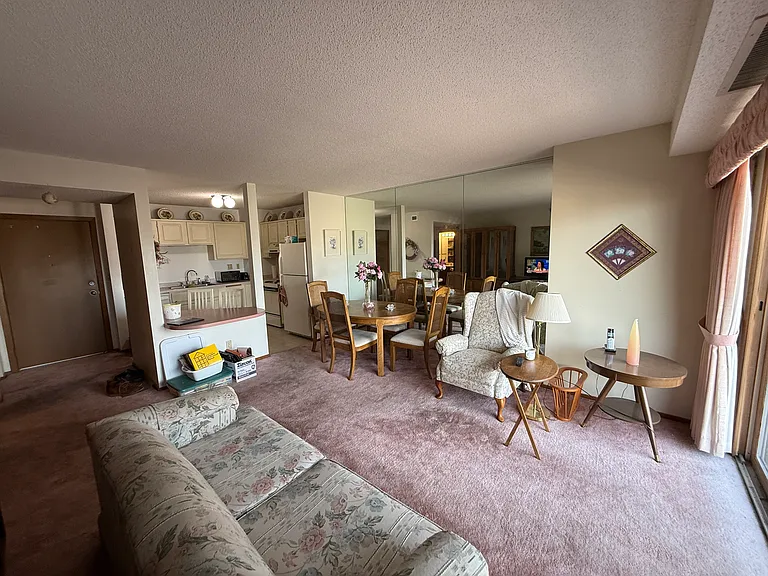 66 9th St E #1505 — Photo 9