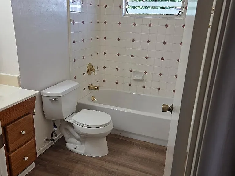 4956 J Pkwy — Photo 2