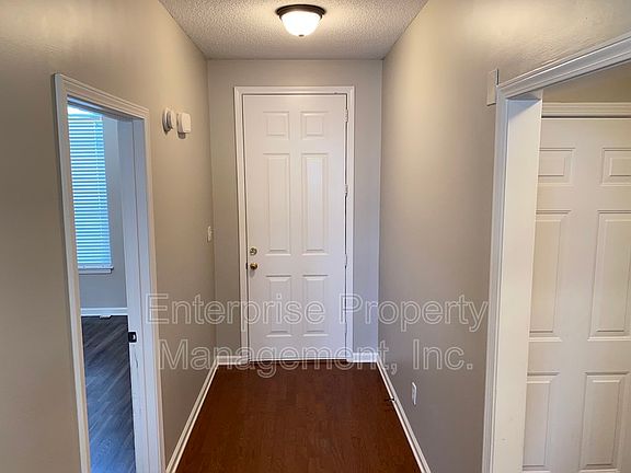 5th image of 9289 Chastain Pl