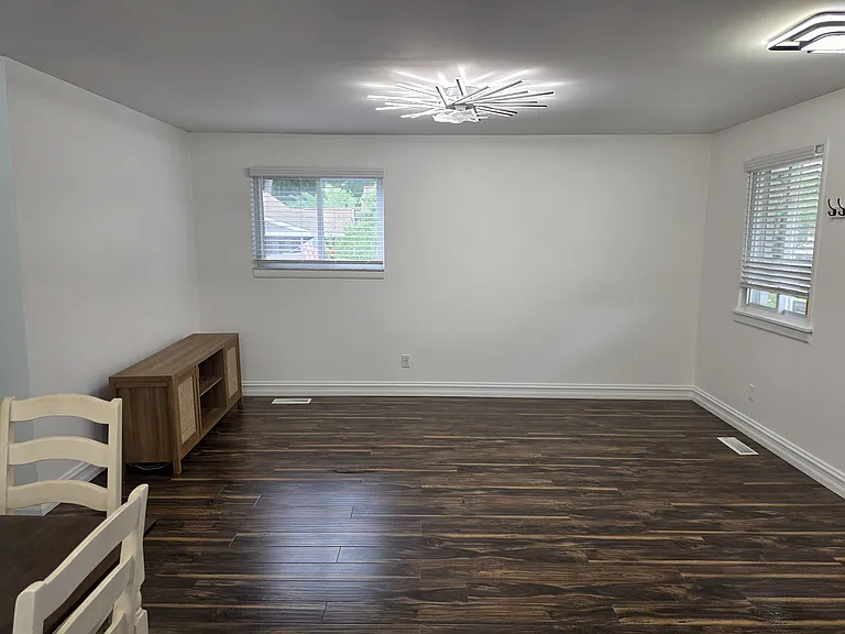 8533 Nancy Ave — Photo 9