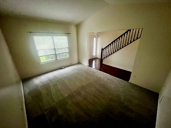 3rd image of 1737 Impatiens Way