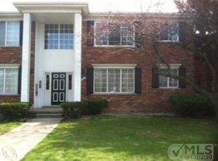 19650 E Eight Mile Rd APT 9, Harper Woods, MI 48225