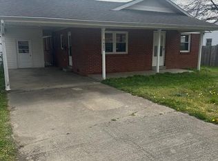 1403 Broadway St, Scott City, MO 63780