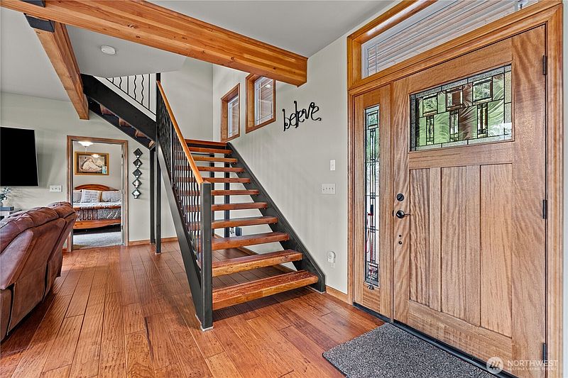 5th image of 5786 N Lake Cushman Road