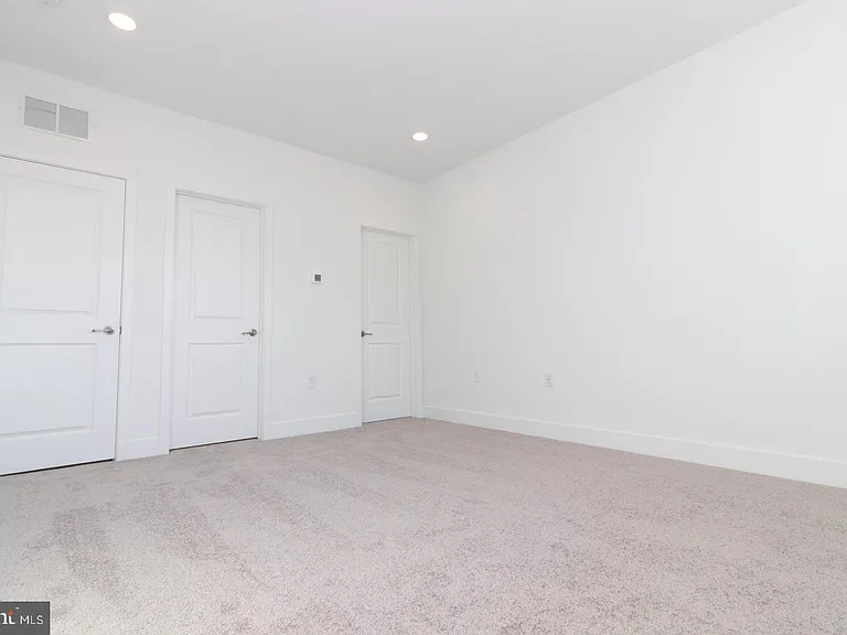 215 Lewis Fisher Dr #DR — Photo 25