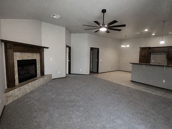 3rd image of 15109 Kyle Dr Unit B