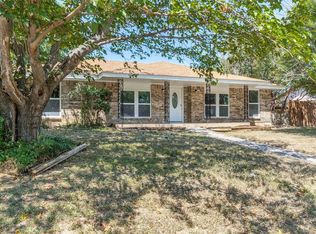 419 Brookview Dr, Desoto, TX 75115