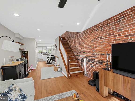 3rd image of 1822 Belt St