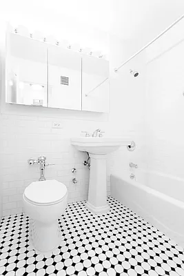 Rented by Olnick Organization | media 5