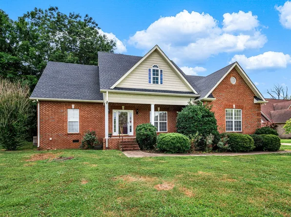2212 Richard Garrett Dr, Christiana, TN 37037