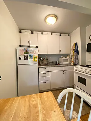 Rented by Compass | media 9