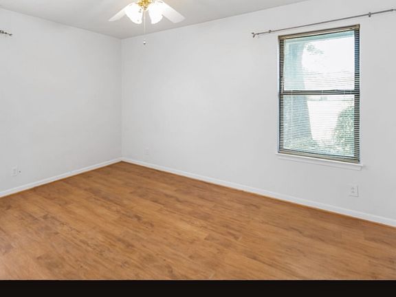 3rd image of 134 N 11th St