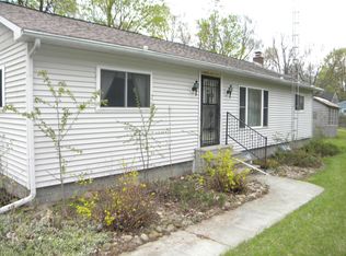 435 McConnell Dr, Jackson, MI 49201