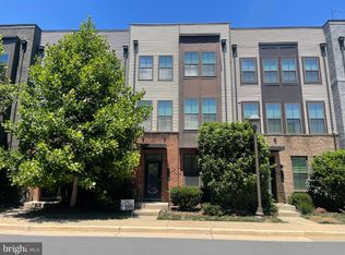43306 John Michael Ter, Ashburn, VA 20148