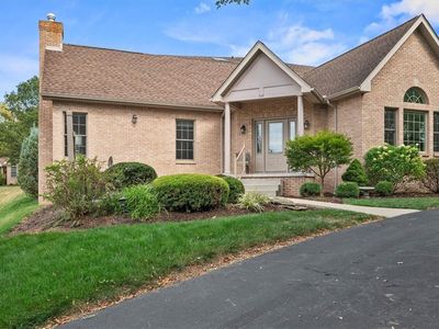 314 Village Green Dr, Mcmurray, PA, 15317