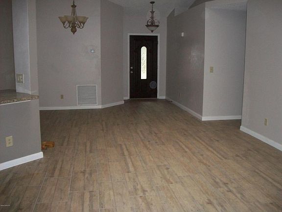 3rd image of 251 Seahorse Cir SE