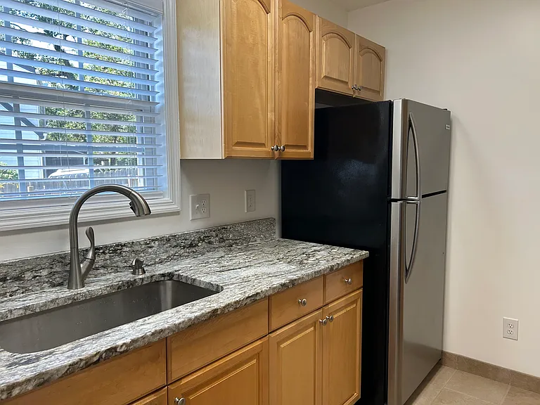 307 Walnut St — Photo 7
