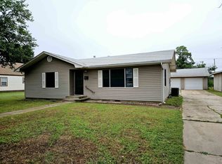 1414 N 11th St, Enid, OK 73701
