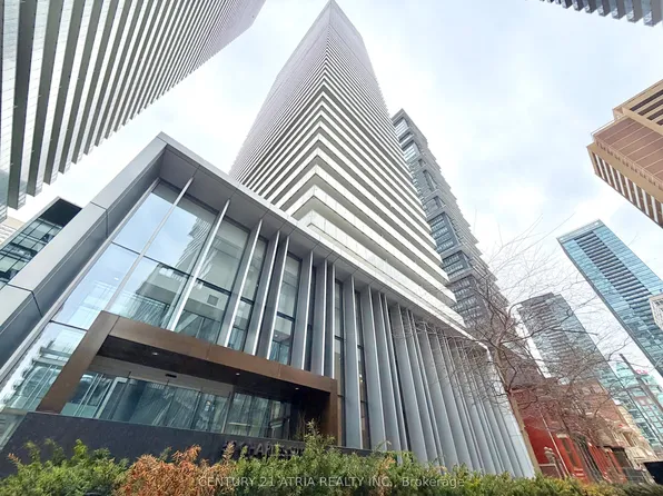 50 Charles St E, Toronto, ON