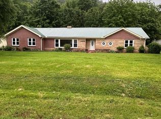 612 N Hospital Dr, Gainesboro, TN 38562