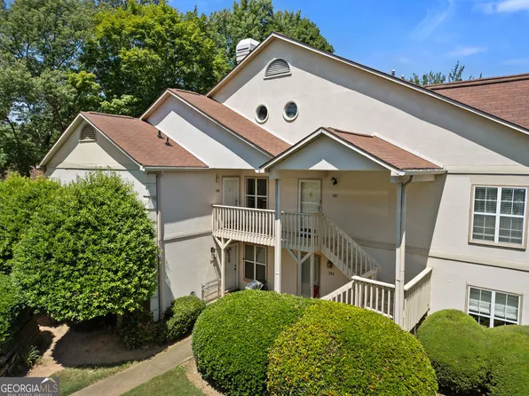 208 Bridge Ln SE, Smyrna, GA 30082