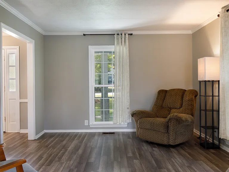 3638 Thorndike Dr — Photo 11