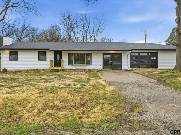 145 Washington St, Douglas, NE 68344