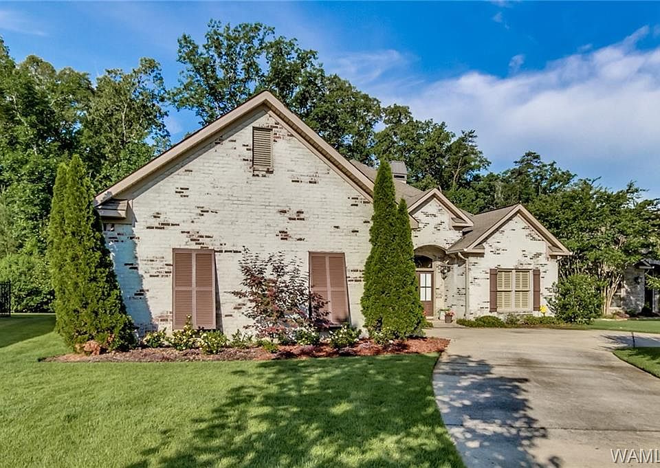 1st image of 20 Signal Hill Cir
