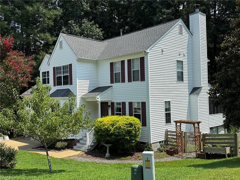 2nd image of 3909 Pine Bluff Ct