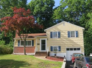 5 Sherman Dr, Spring Valley, NY 10977