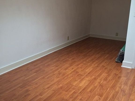 5th image of 13-17 Belcher St #13B