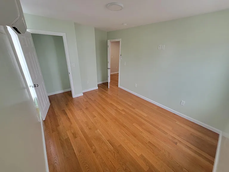 31 Hamilton St — Photo 7