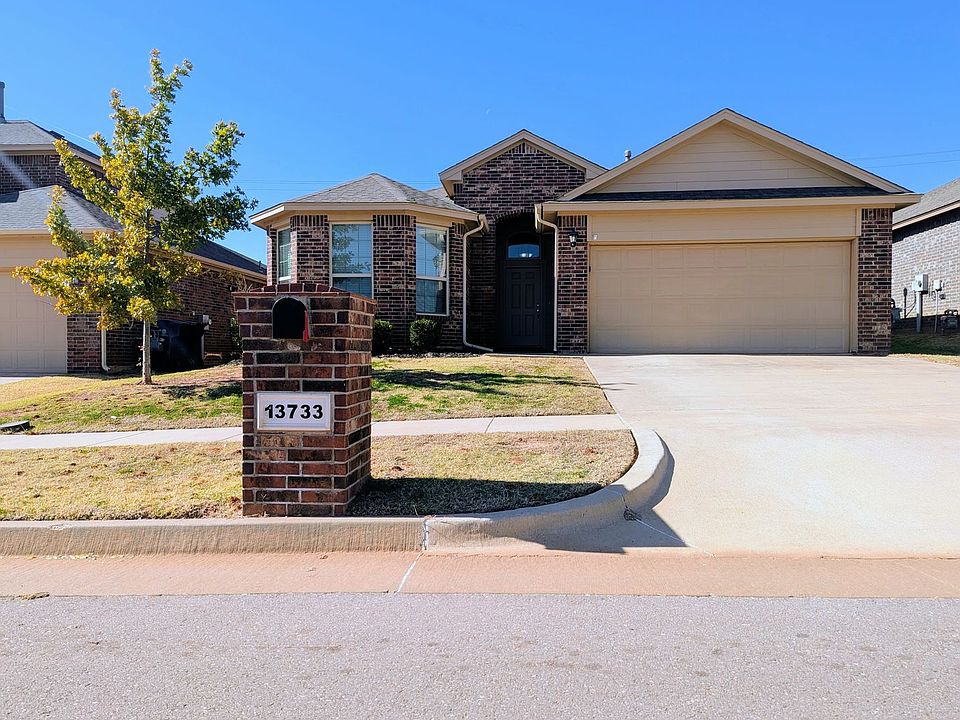 1st image of 13733 The Brook Blvd