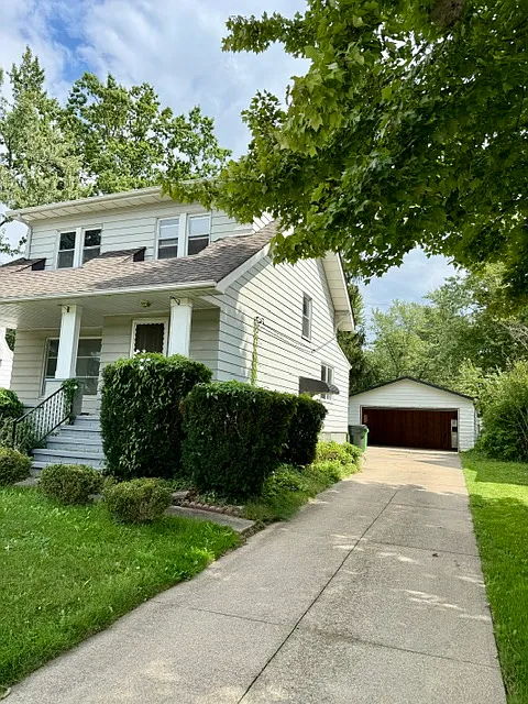 3 bed, 1994 sqft, $1,800 — Photo 2