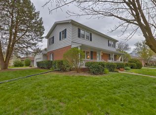 2218 Georgetown Dr, Champaign, IL 61821