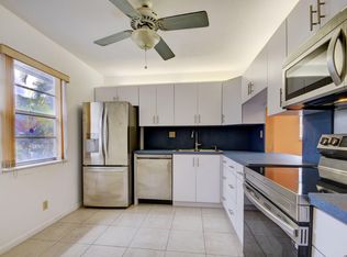 115 Lake Susan Dr, West Palm Beach, FL 33411