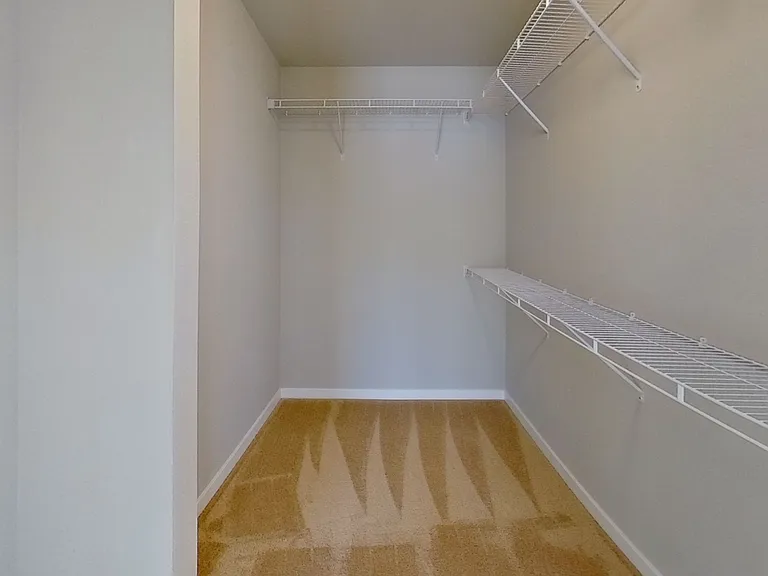 2004 American Eagle Dr #25 — Photo 15