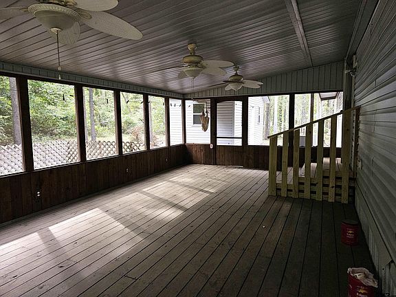 3rd image of 425 Albatross Dr