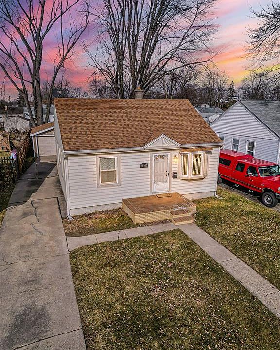 29006 Block St, Garden City, MI 48135 Zillow