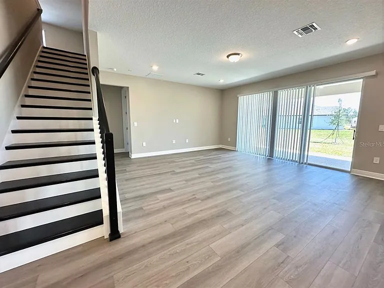 2122 Divot Dr — Photo 11