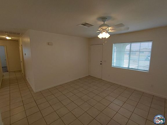 3rd image of 409 E Alexandria St