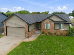 241 S Stoneridge St, Valley Center, KS 67147