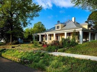 101 Leland St, Water Valley, MS 38965