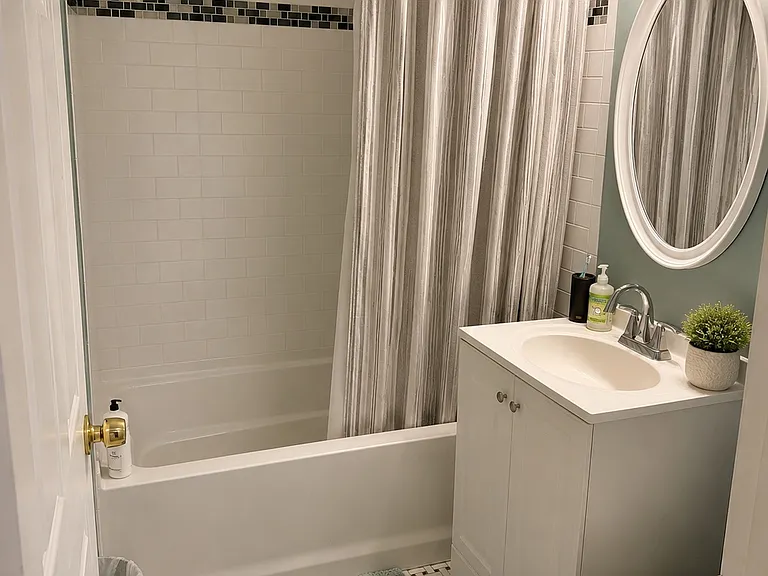 15-17 Westglow St #2 — Photo 12